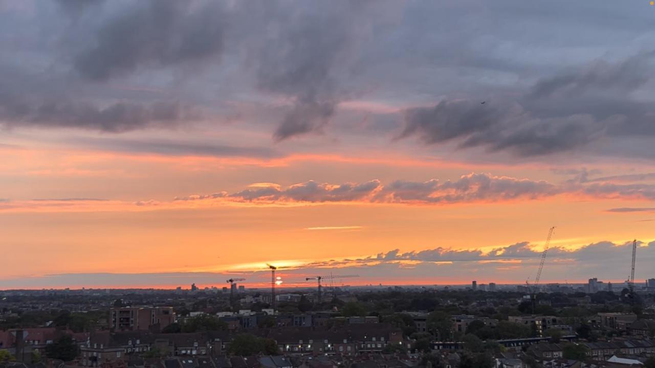 The London Skyline Penthouse Apartment Exterior photo